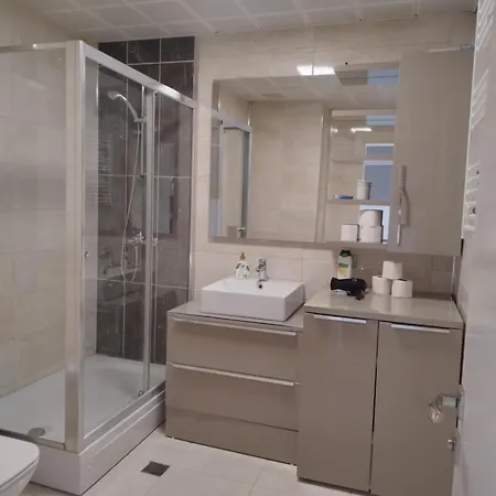 Sky City 25th & 33th Floor With Pool & Spa & Fitness & Parking Including In Price شقة سكوبجي