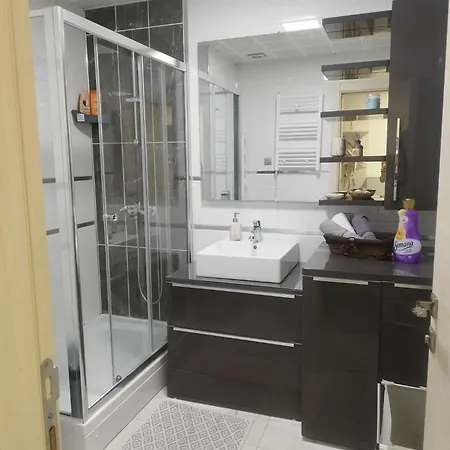 Sky 37th, 33th, 28th,25th Floor With Pool & & Fitness & Parking Including In Price *